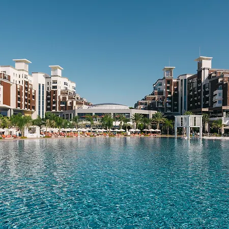 Selectum Luxury Szálloda 5*