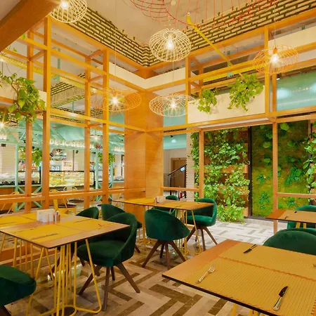 Selectum Luxury Szálloda 5*