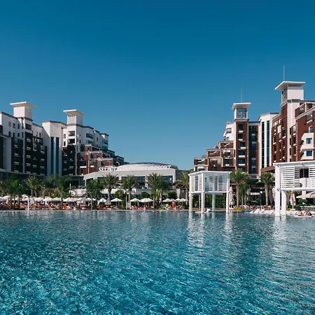 Selectum Luxury Hotel