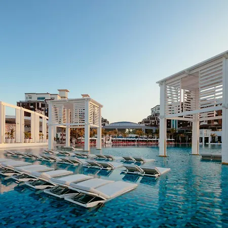 Selectum Luxury Hotel