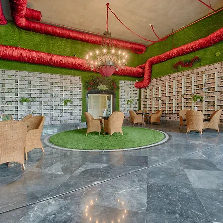 Selectum Luxury Hotel 5*